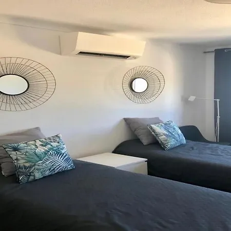 شقة Cozy With Sea Views