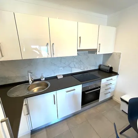 Cozy With Sea Views Apartamento *